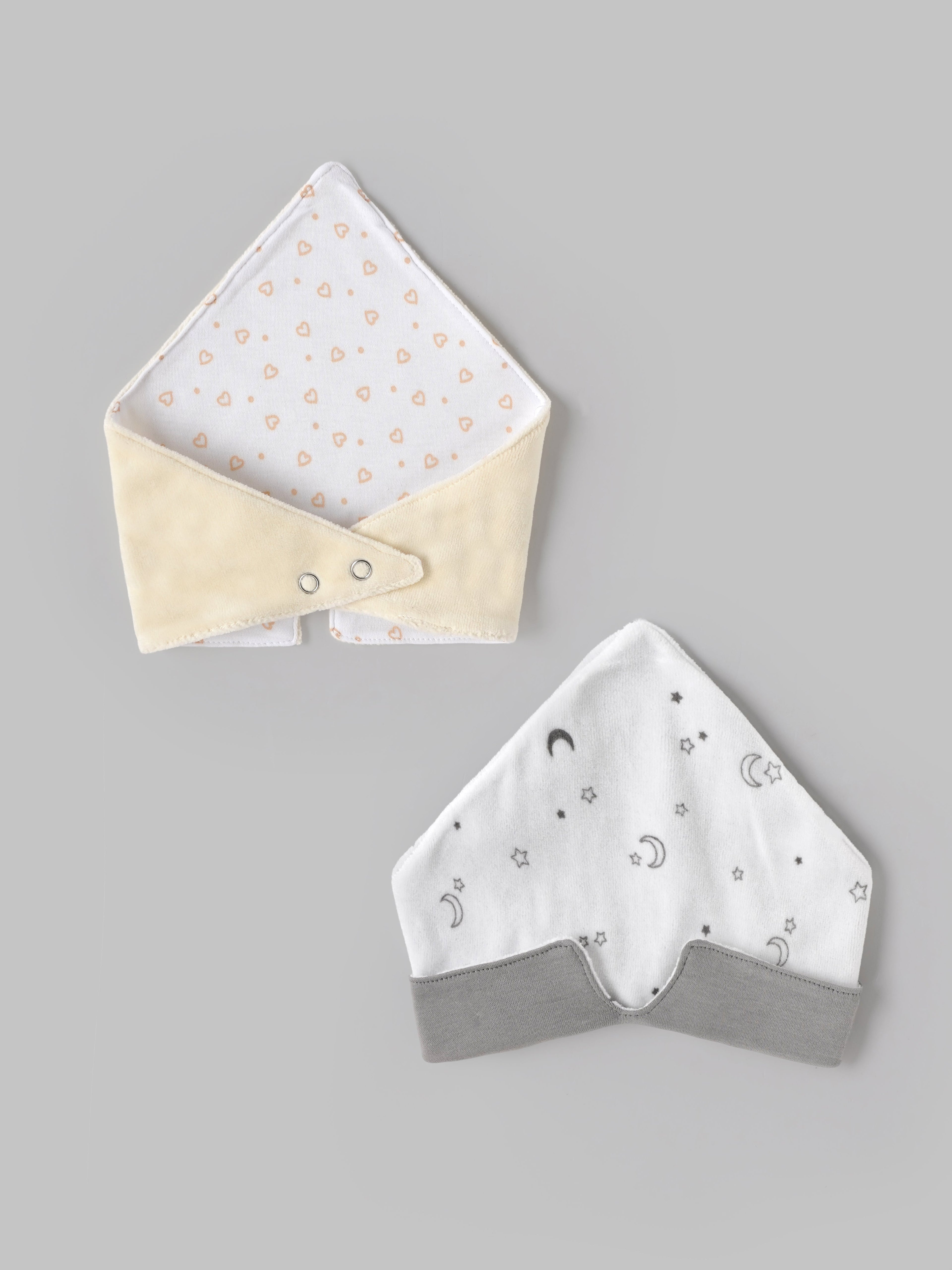 Popees Cute Printed Bib for Little Ones (2PCS)