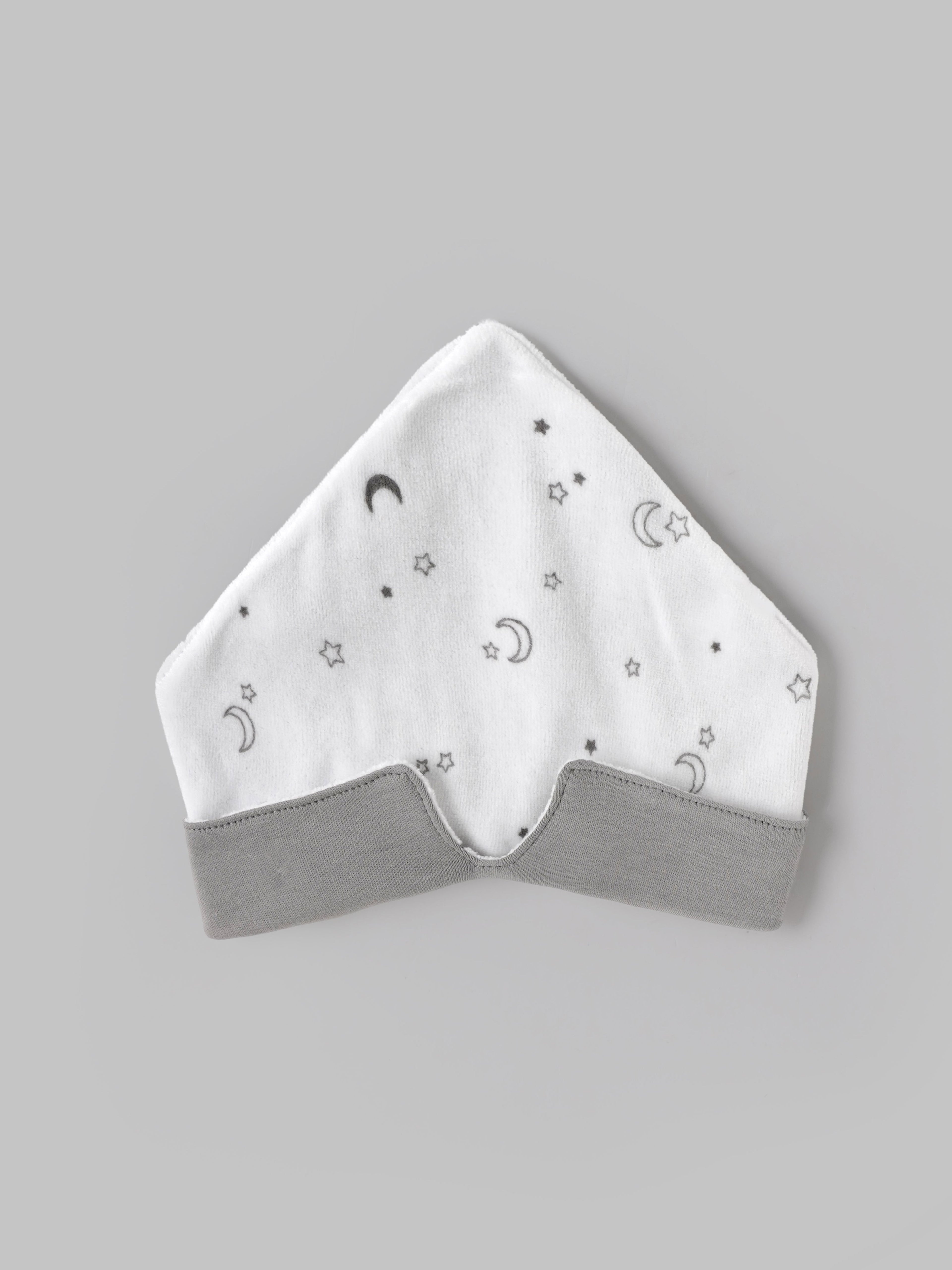 Popees Cute Printed Bib for Little Ones (2PCS)