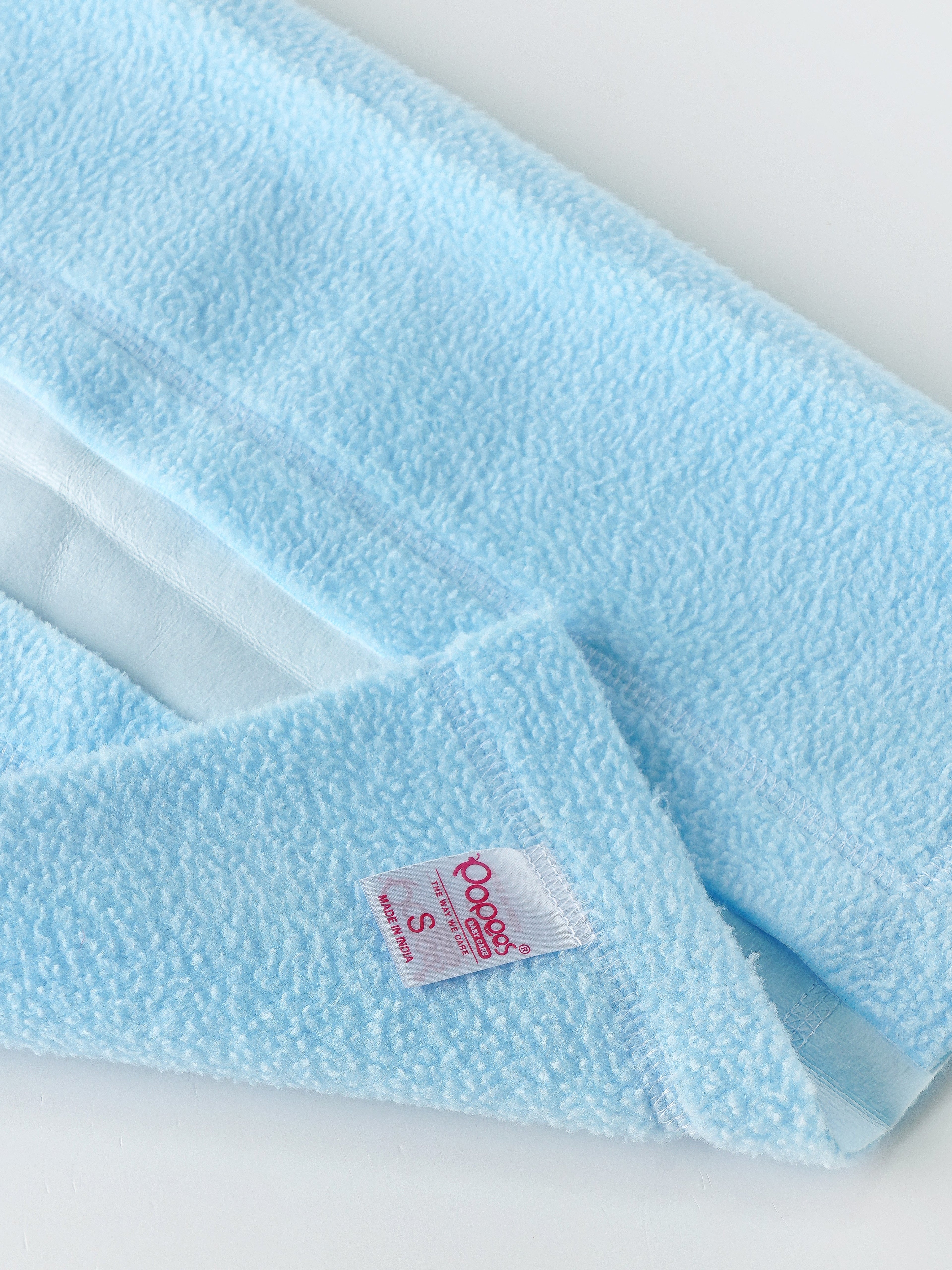 Popees Soft, Absorbent, and Leak-proof Baby Dry Sheet – Perfect for Comfort and Protection(color may vary depending on availability)